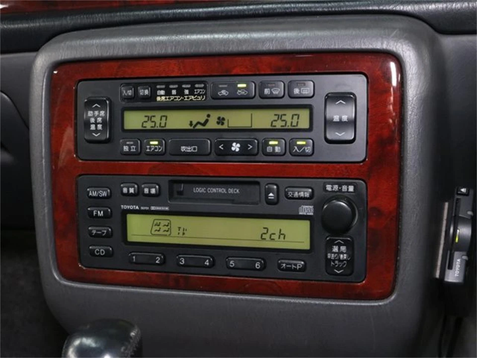 1997 Toyota Century 1st Gen - Image 12 of 31