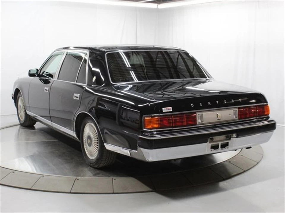 1997 Toyota Century 1st Gen - Image 5 of 31