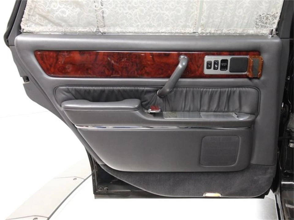 1997 Toyota Century 1st Gen - Image 20 of 31