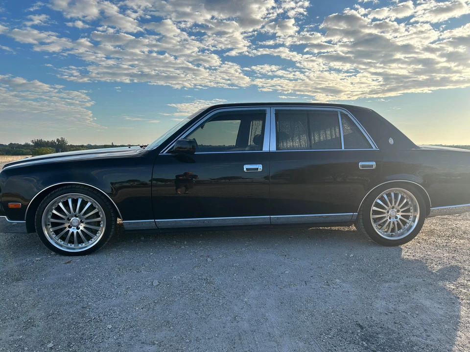 1997 Toyota Century 2nd Gen - Image 9 of 31