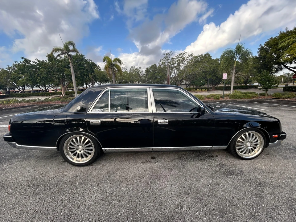 1997 Toyota Century 2nd Gen - Image 13 of 31