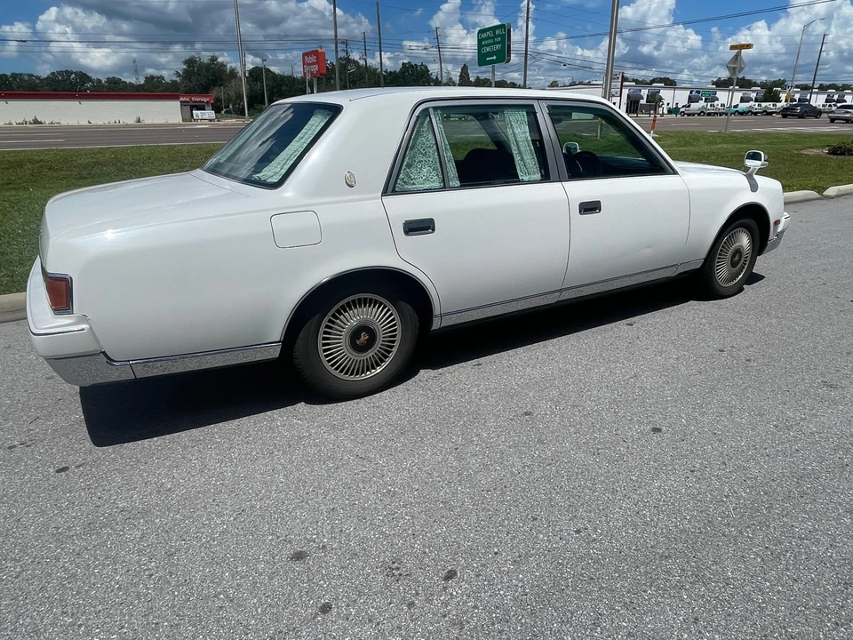 1997 Toyota Century 2nd Gen - Image 11 of 31