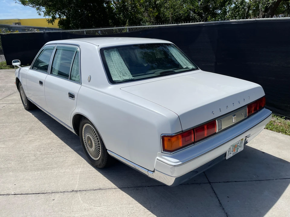 1997 Toyota Century 2nd Gen - Image 8 of 31