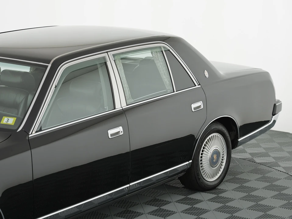 1997 Toyota Century 2nd Gen - Image 26 of 31