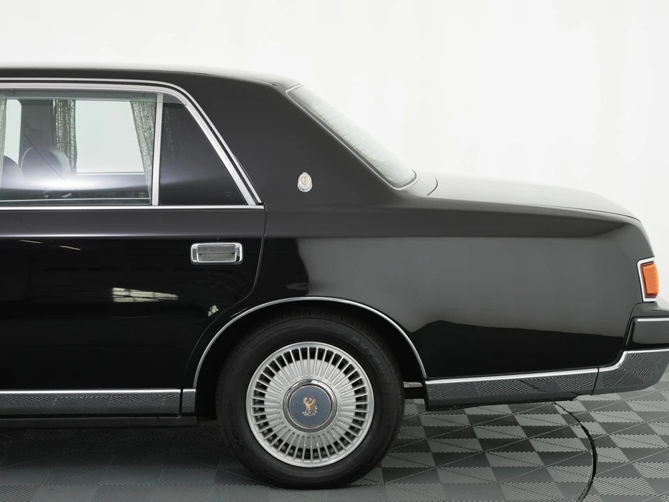 1997 Toyota Century 2nd Gen - Image 27 of 31