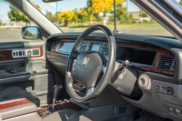 1997 Toyota Century 2nd Gen - Image 6 of 9