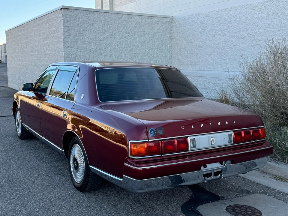 1997 Toyota Century 2nd Gen - Image 12 of 31