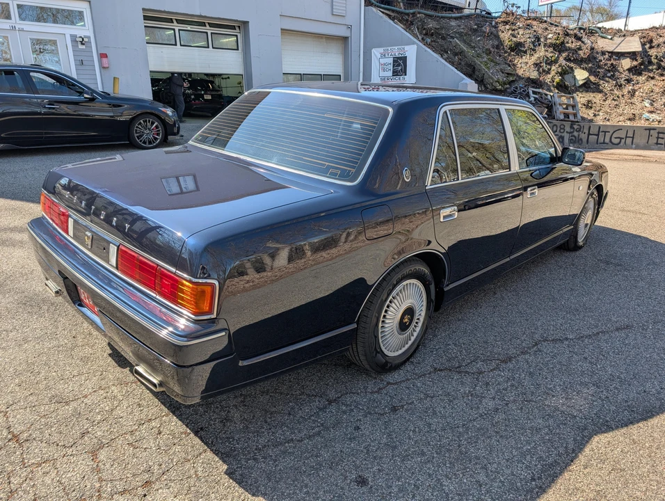 1997 Toyota Century 1st Gen - Image 20 of 31