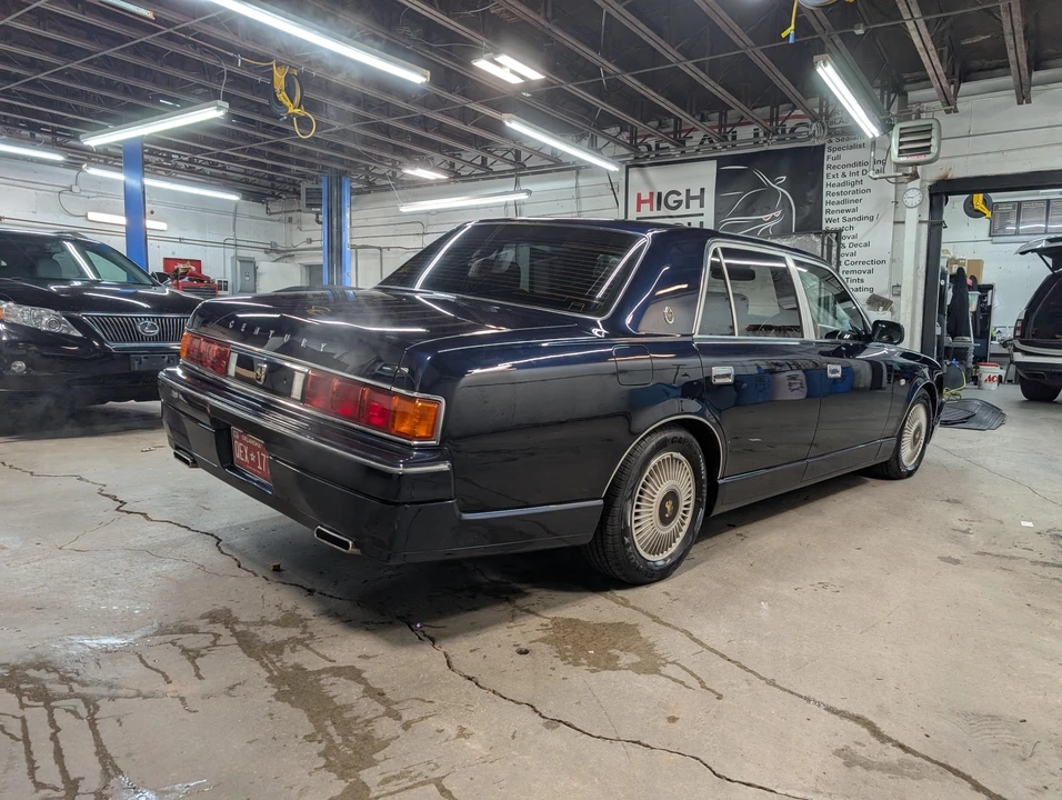 1997 Toyota Century 1st Gen - Image 30 of 31