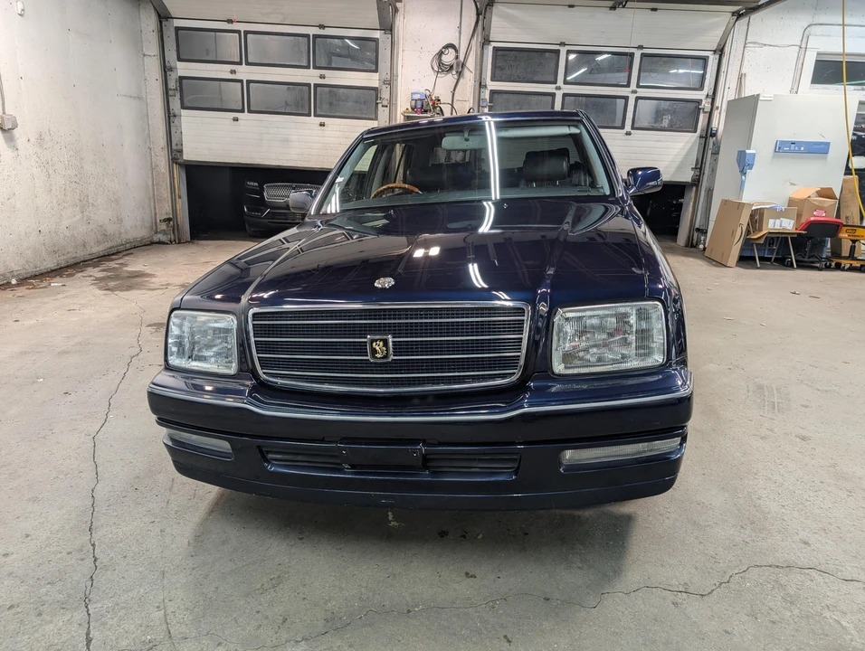 1997 Toyota Century 1st Gen - Image 23 of 31