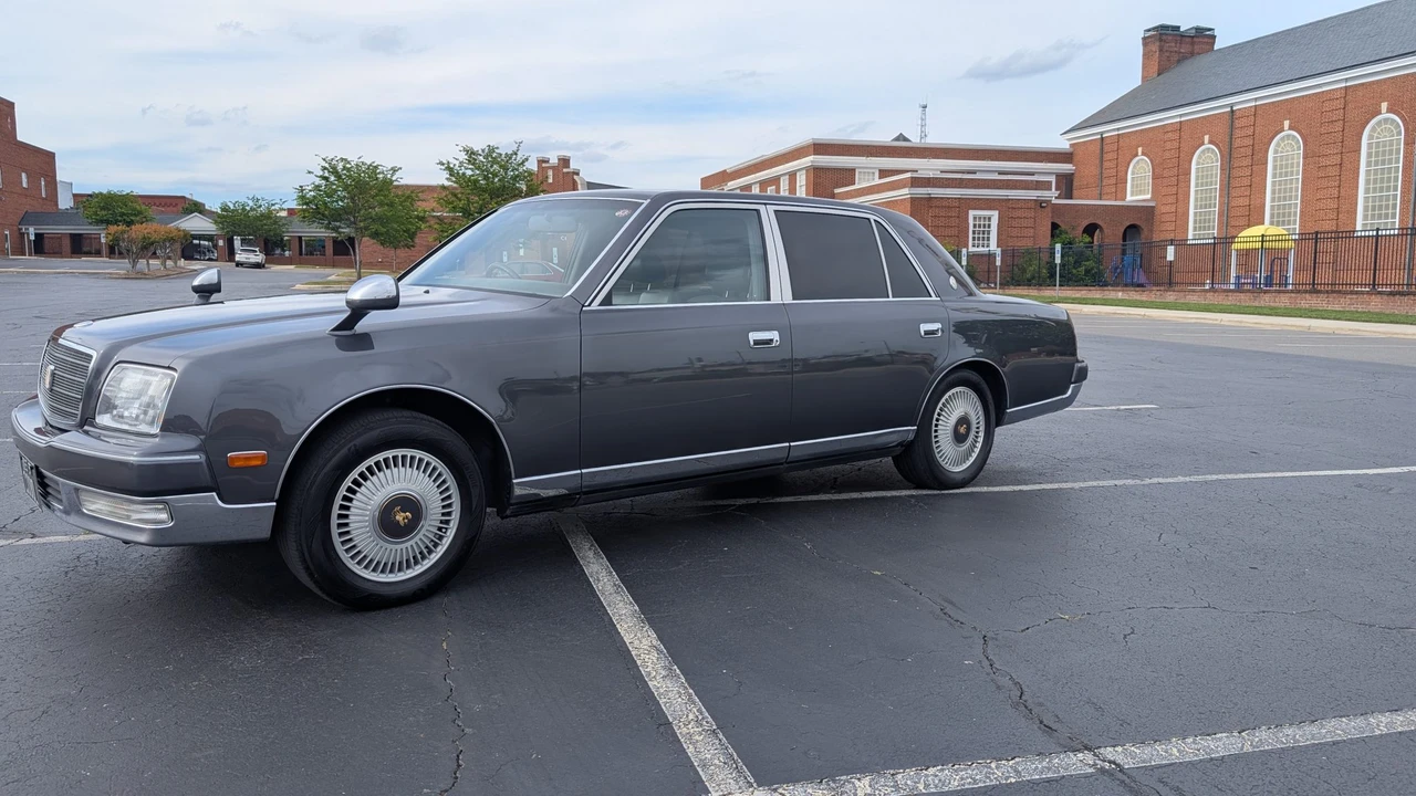 1997 Toyota Century - Image 17 of 31