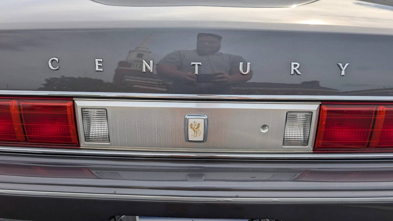 1997 Toyota Century - Image 31 of 31