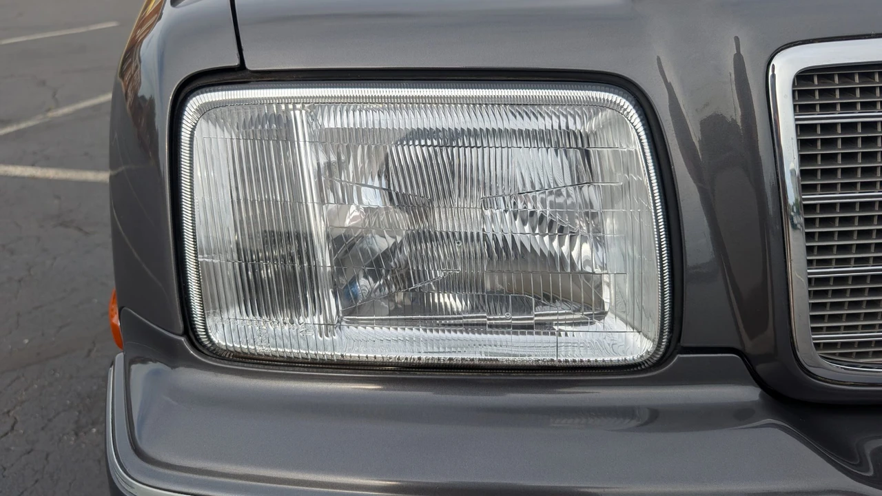 1997 Toyota Century - Image 20 of 31