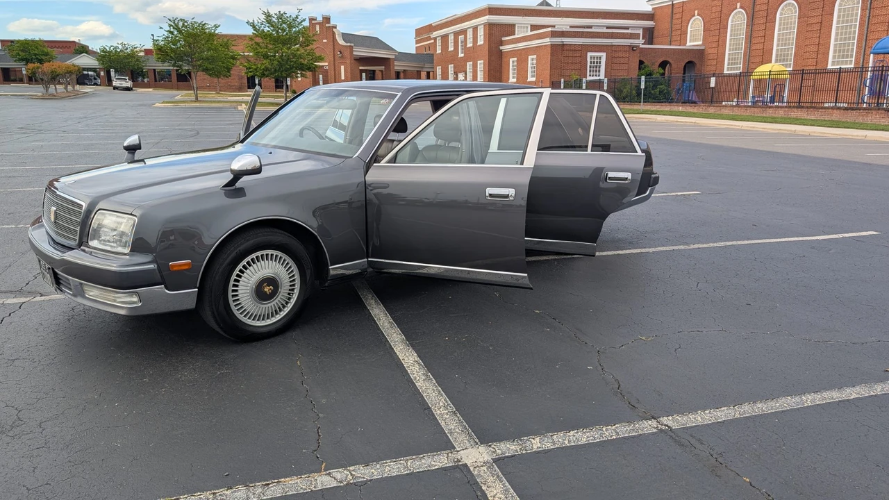 1997 Toyota Century - Image 18 of 31