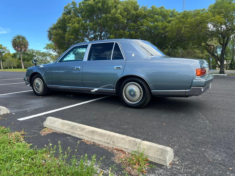 1997 Toyota Century 2nd Gen - Image 8 of 31