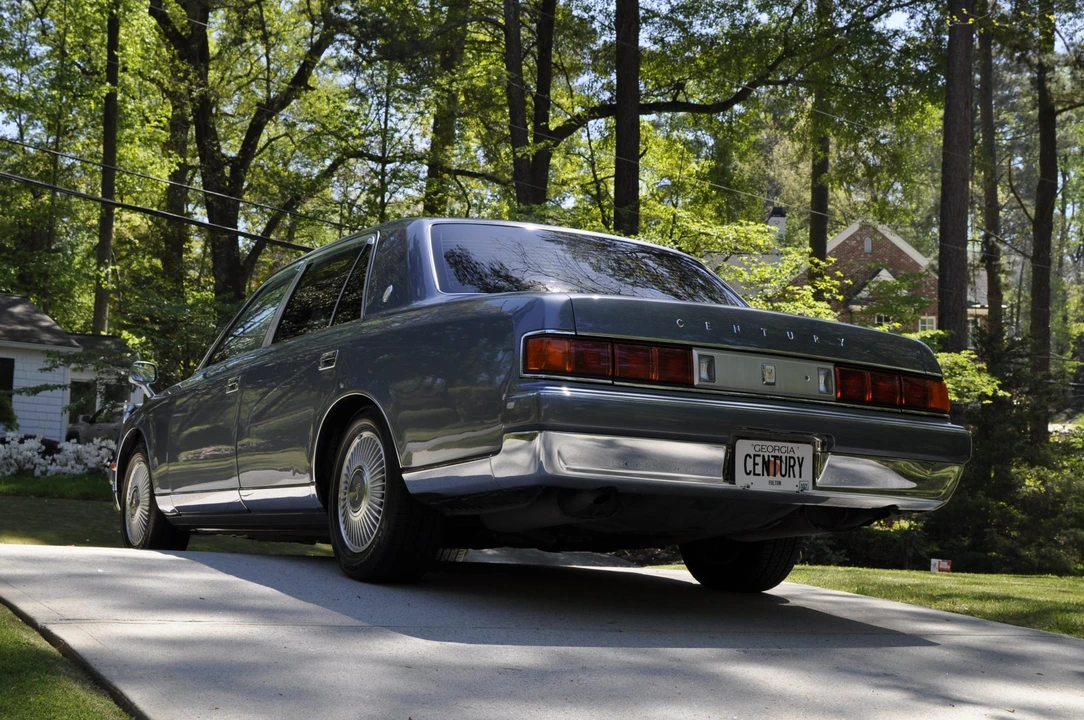 1997 Toyota Century 2nd Gen - Image 16 of 21