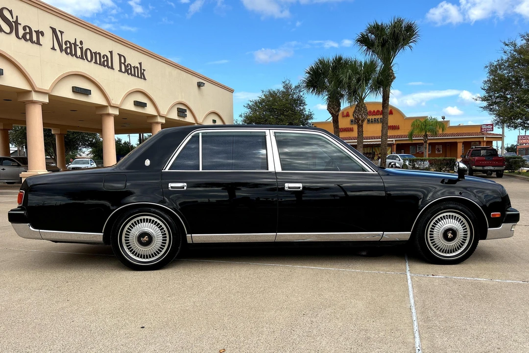 1997 Toyota Century 2nd Gen - Image 3 of 30