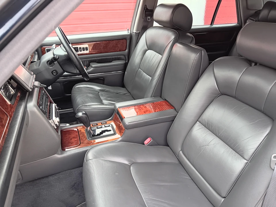 1997 Toyota Century 2nd Gen - Image 27 of 31