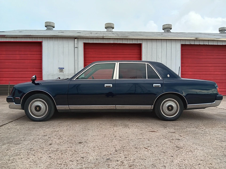1997 Toyota Century 2nd Gen - Image 8 of 31