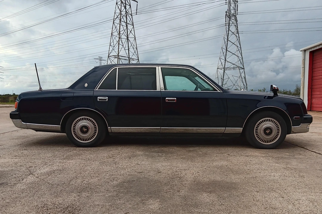 1997 Toyota Century 2nd Gen - Image 3 of 31