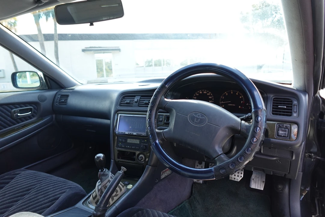 1997 Toyota Chaser 6th Gen - Image 14 of 17