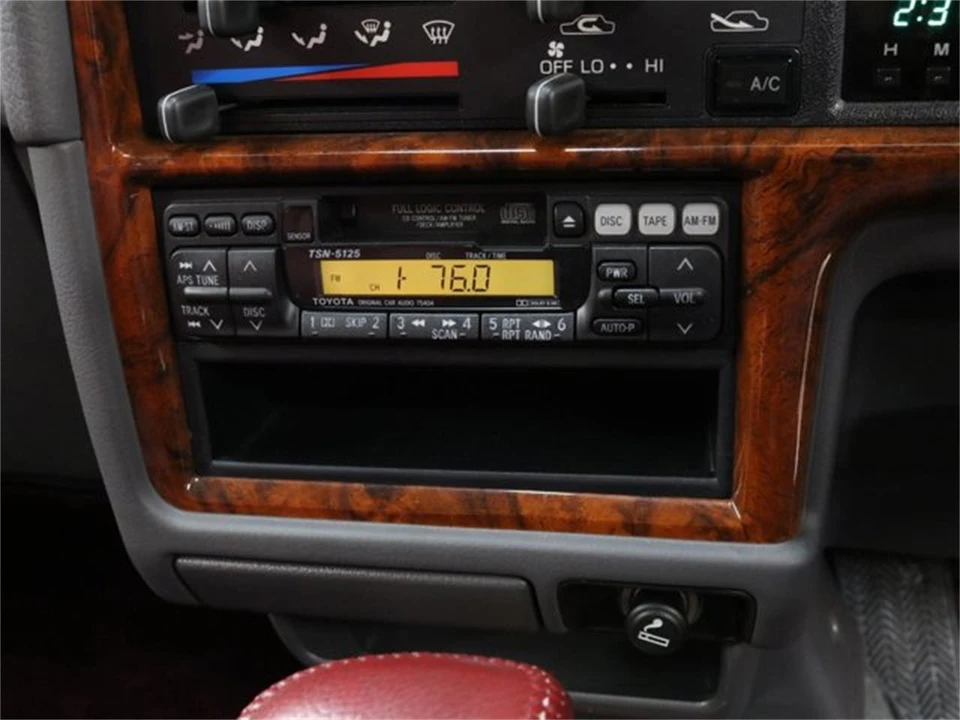1997 Toyota - Image 13 of 31