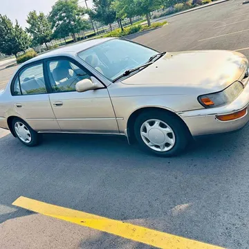1997 Toyota Corolla DX Sedan