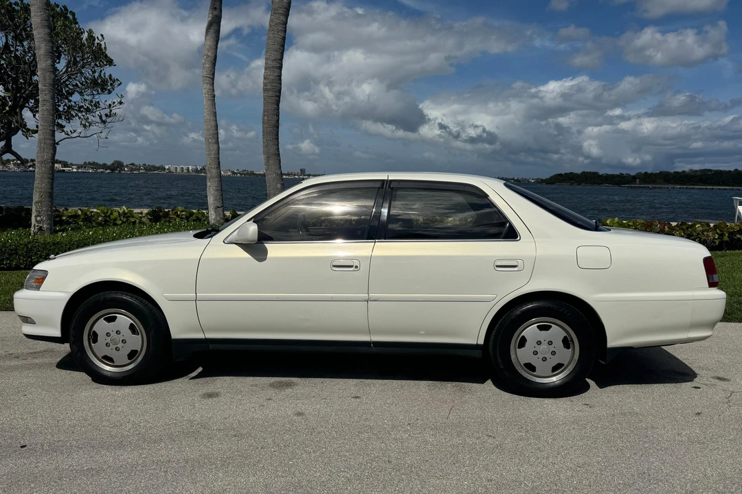 1997 Toyota Cresta 5th Gen - Image 3 of 31