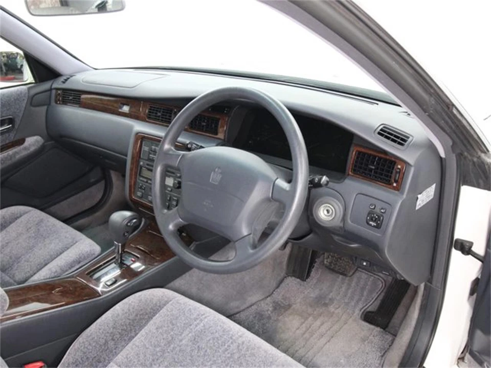 1997 Toyota Crown 10th Gen - Image 9 of 31