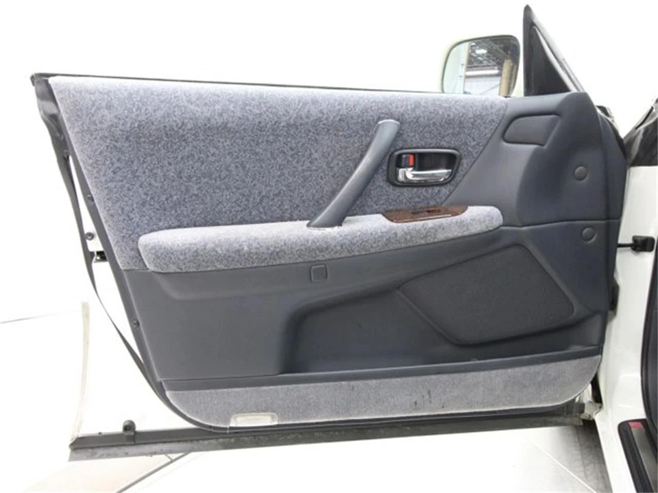1997 Toyota Crown 10th Gen - Image 20 of 31