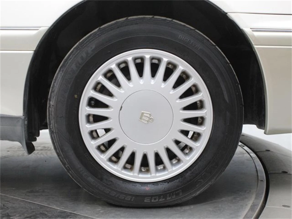 1997 Toyota Crown 10th Gen - Image 28 of 31