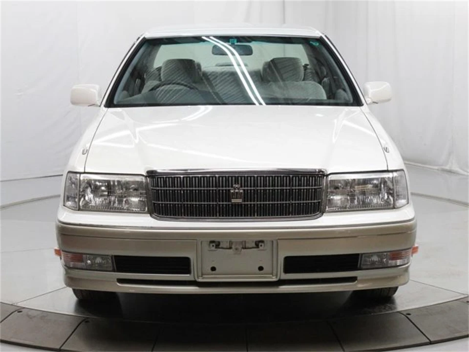 1997 Toyota Crown 10th Gen - Image 3 of 31