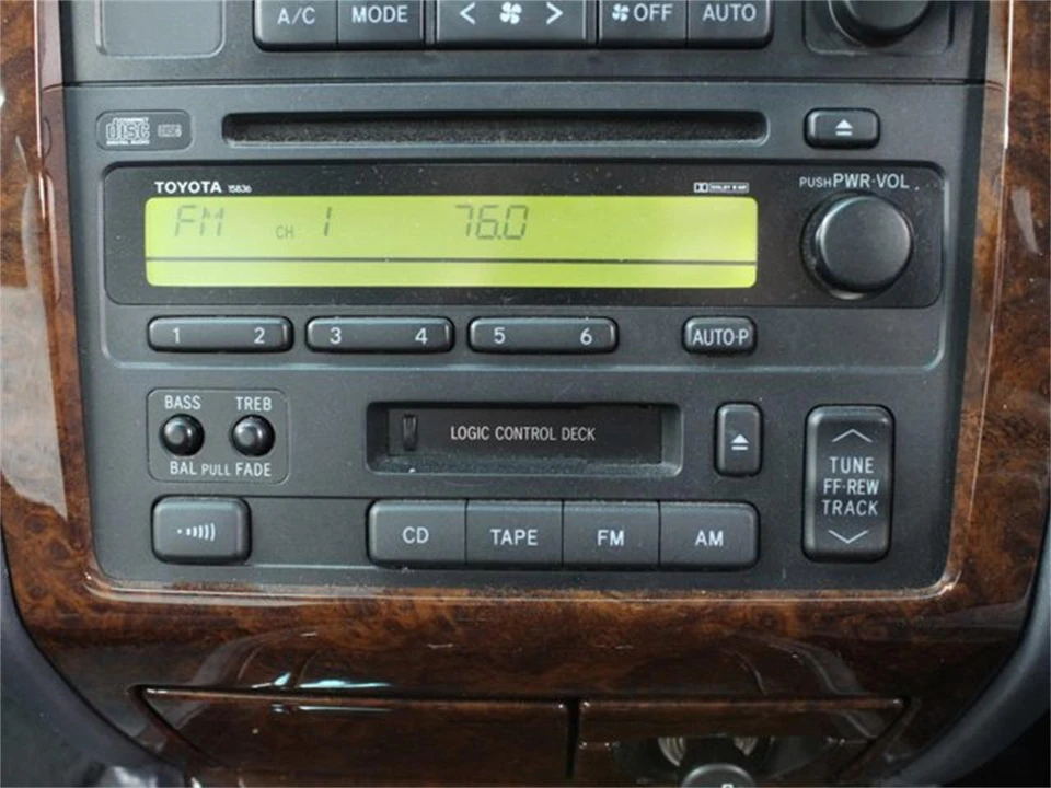 1997 Toyota Crown 10th Gen - Image 13 of 31