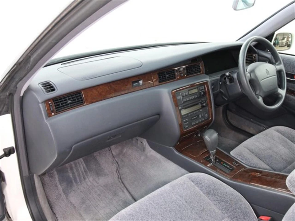 1997 Toyota Crown 10th Gen - Image 15 of 31