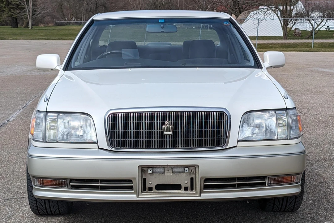 1997 Toyota Crown 10th Gen - Image 2 of 31