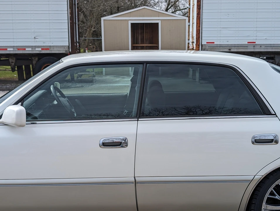 1997 Toyota Crown 10th Gen - Image 16 of 31