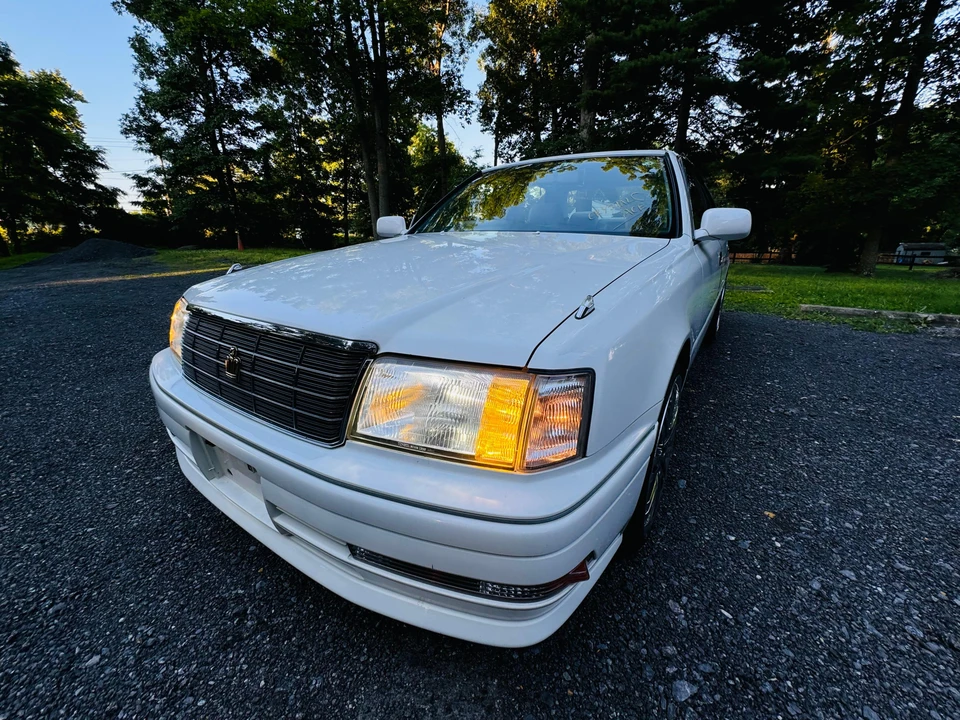 1997 Toyota Crown 10th Gen - Image 10 of 31