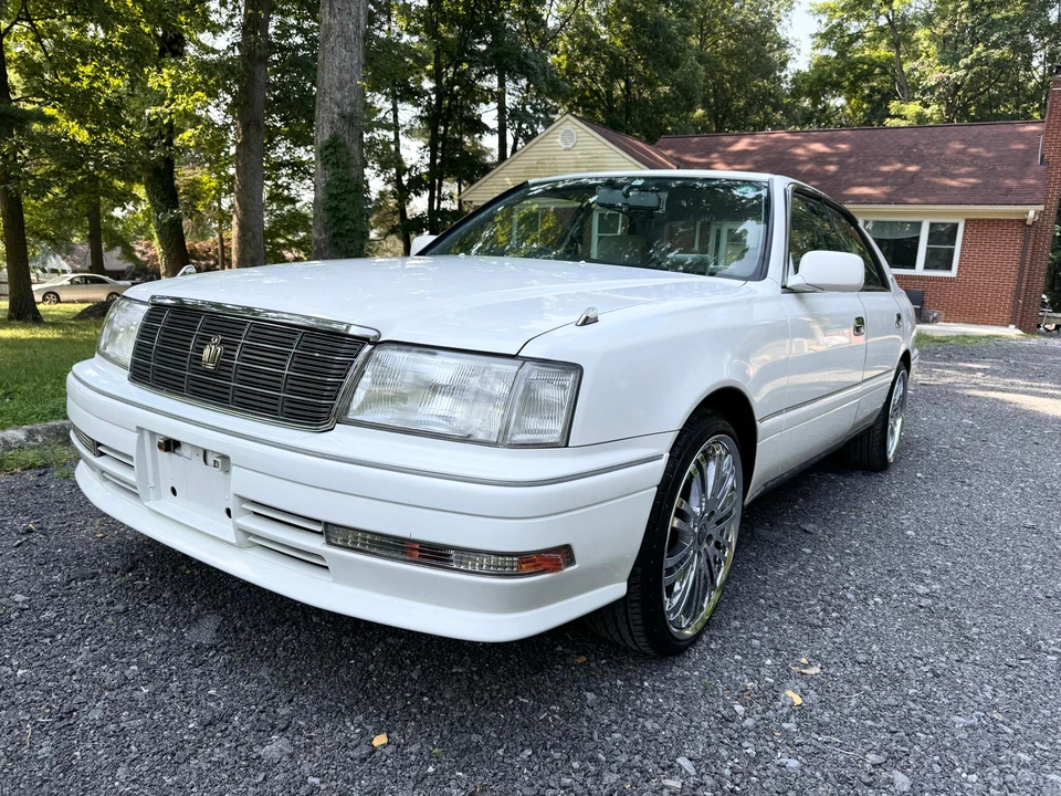 1997 Toyota Crown 10th Gen - Image 13 of 31
