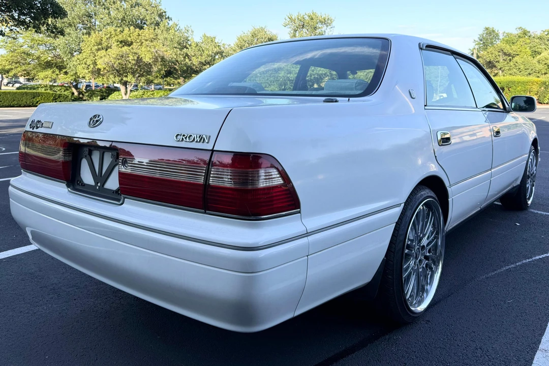 1997 Toyota Crown 10th Gen - Image 4 of 31