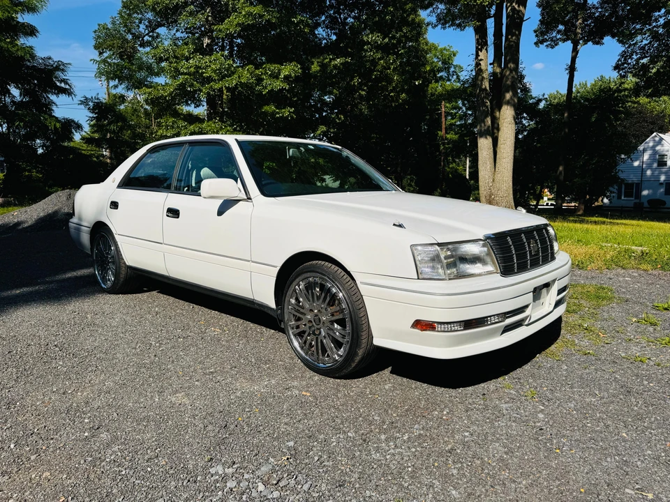 1997 Toyota Crown 10th Gen - Image 26 of 31