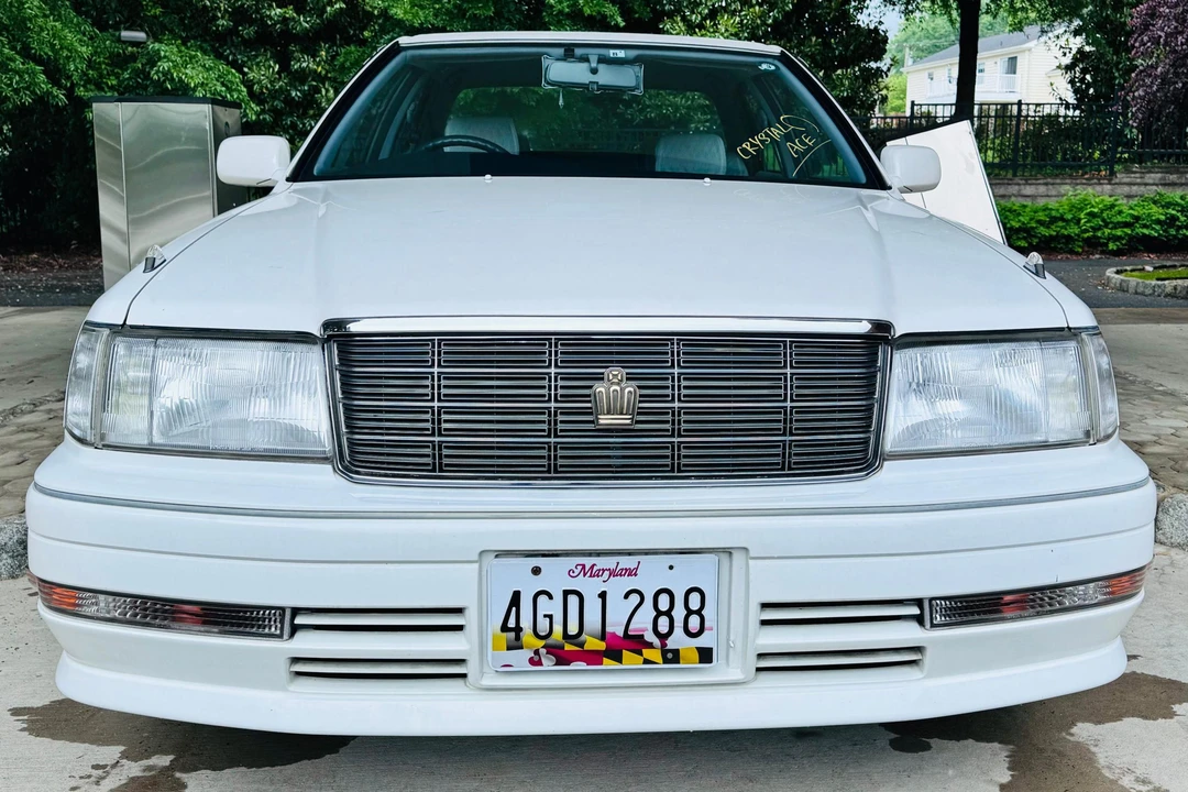 1997 Toyota Crown 10th Gen - Image 2 of 31
