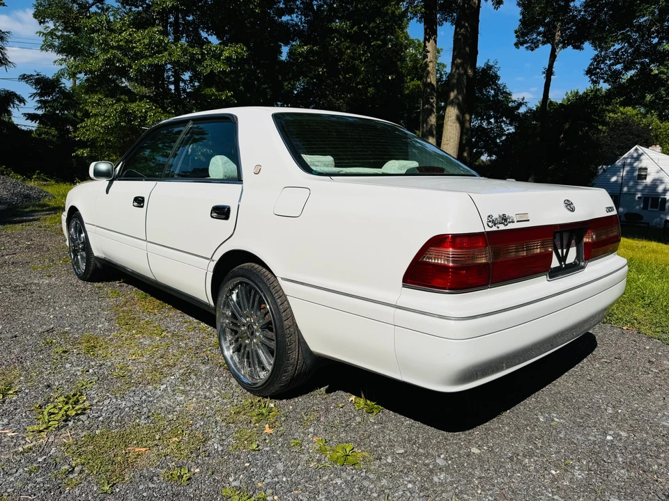 1997 Toyota Crown 10th Gen - Image 18 of 31