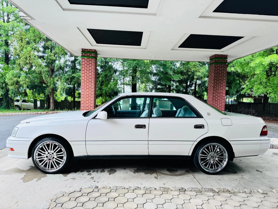 1997 Toyota Crown 10th Gen - Image 15 of 31