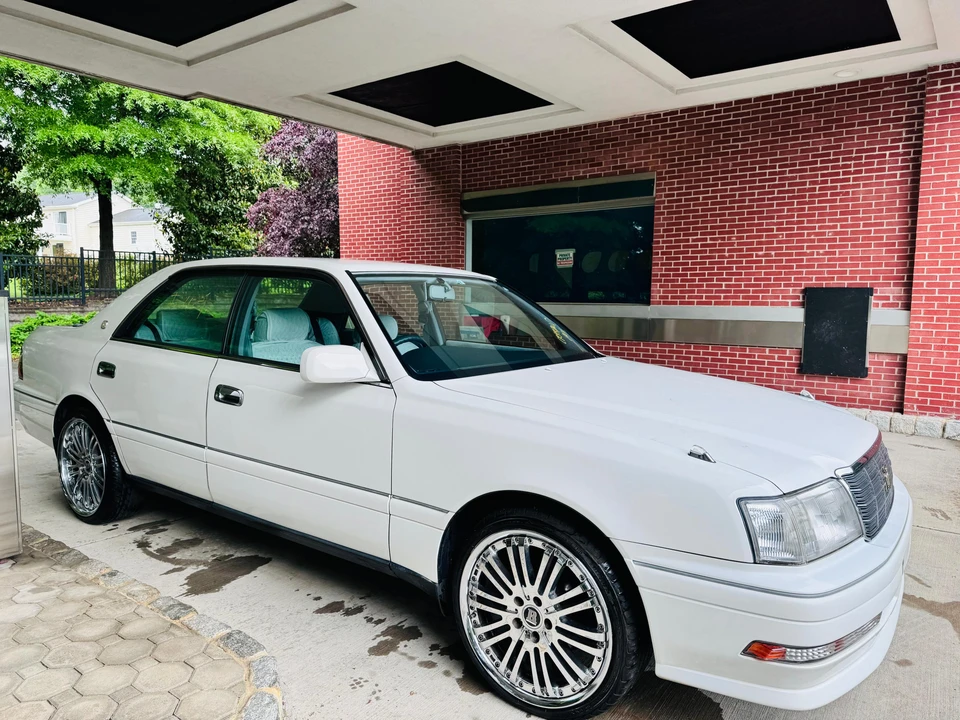 1997 Toyota Crown 10th Gen - Image 25 of 31