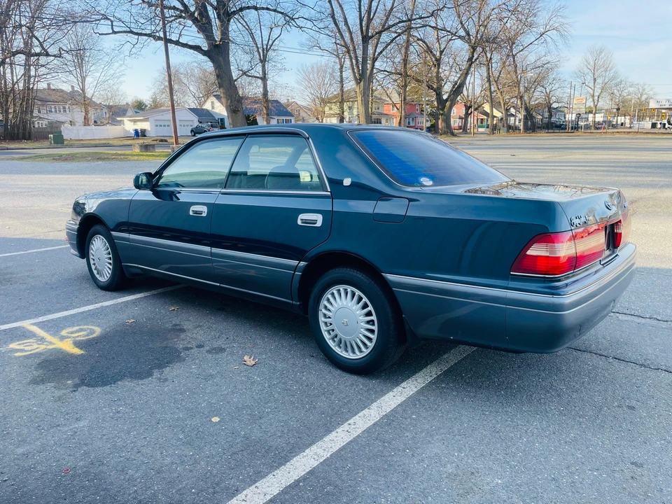 1997 Toyota Crown 10th Gen - Image 15 of 31