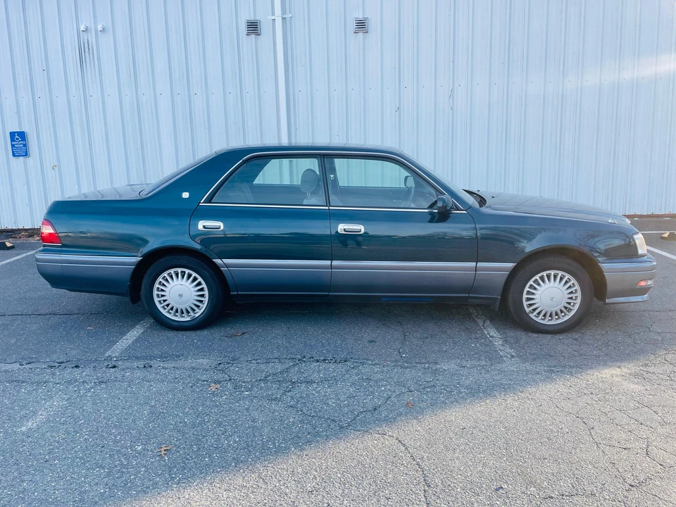 1997 Toyota Crown 10th Gen - Image 25 of 31