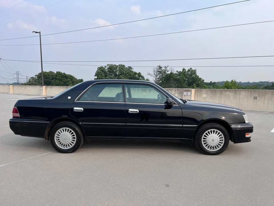 1997 Toyota Crown 10th Gen - Image 22 of 31