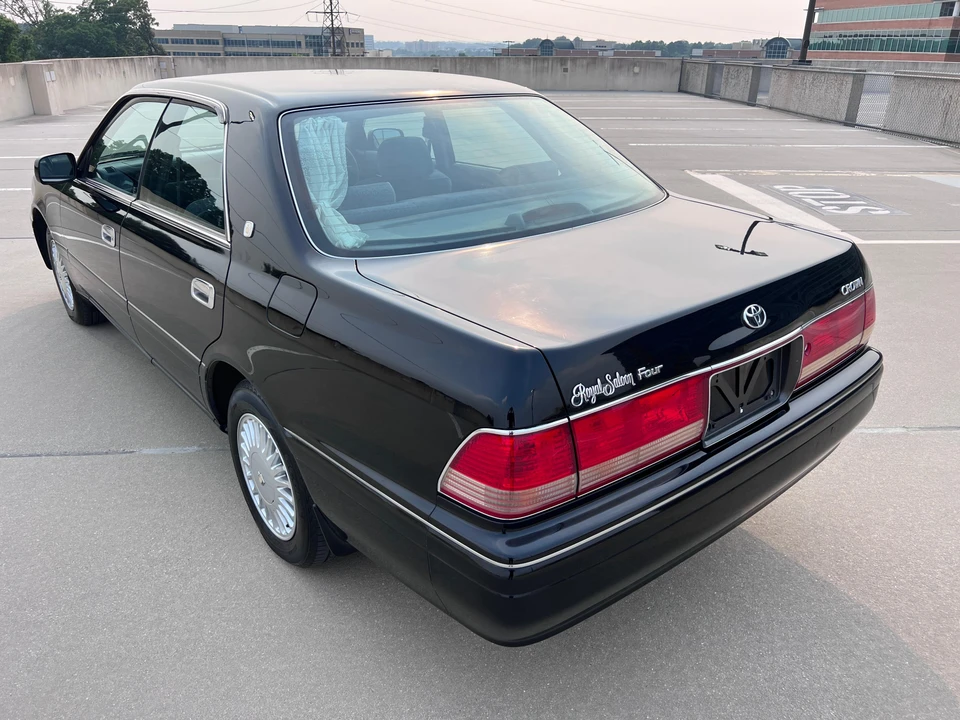 1997 Toyota Crown 10th Gen - Image 13 of 31