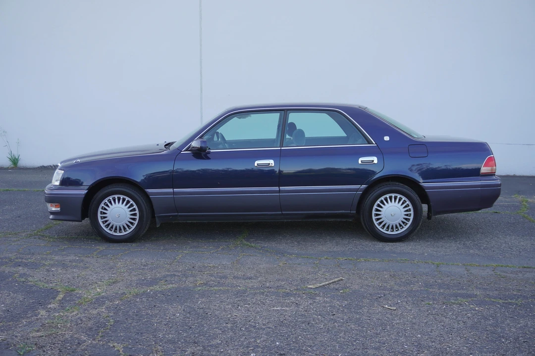 1997 Toyota Crown 10th Gen - Image 13 of 31