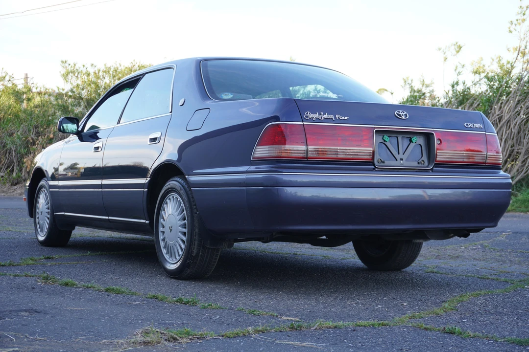 1997 Toyota Crown 10th Gen - Image 15 of 31